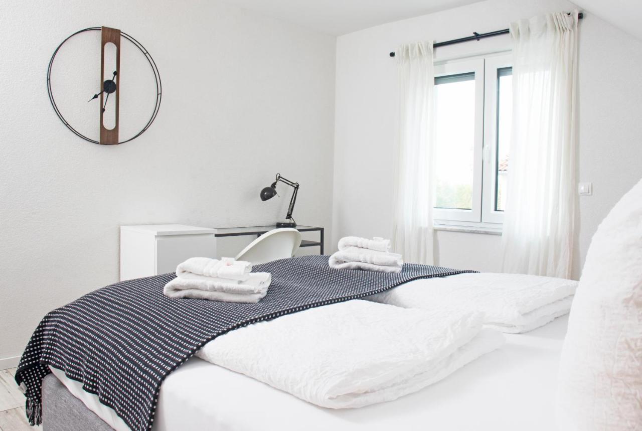 Modernes 80 Qm Apartment Mit Balkon Und Innenstadtnah 罗拉赫 外观 照片